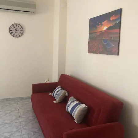Rivera Apartment *